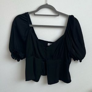 GLASSON black crop top flowy
